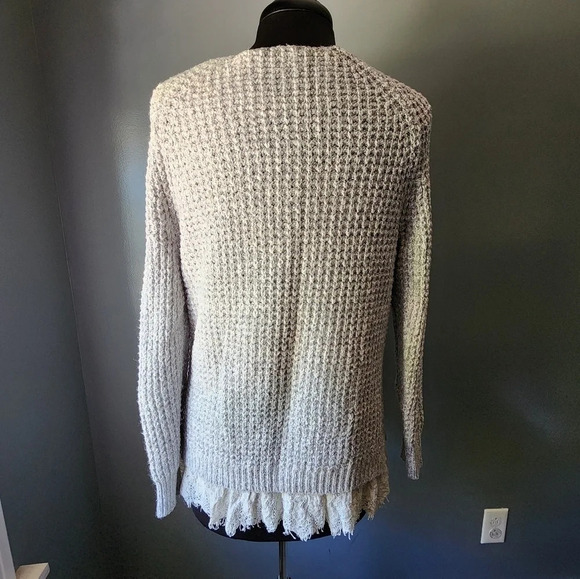 Soft Surroundings Grey with Lace Trim - Picture 4 of 4